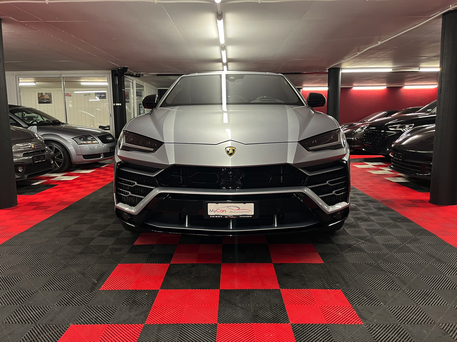 LAMBORGHINI Urus E-Gear