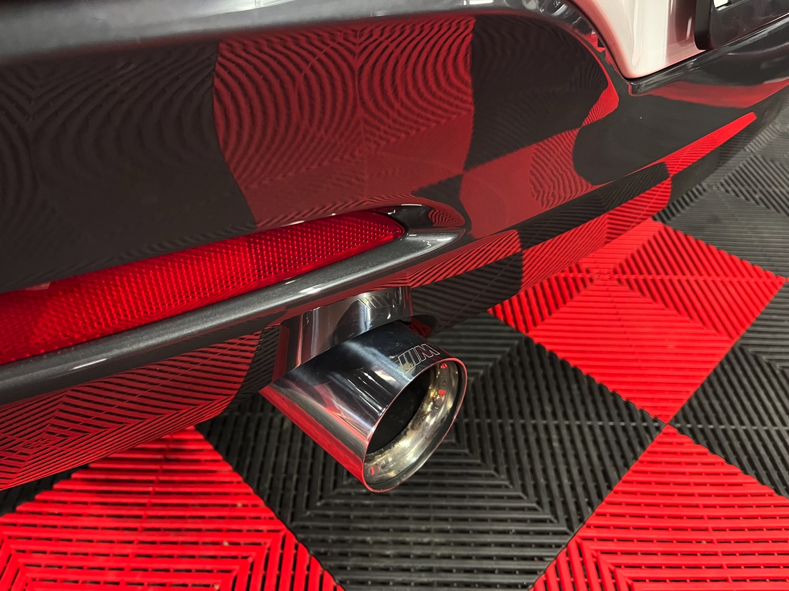 
								BMW M140i xDrive Steptronic en plein écran									