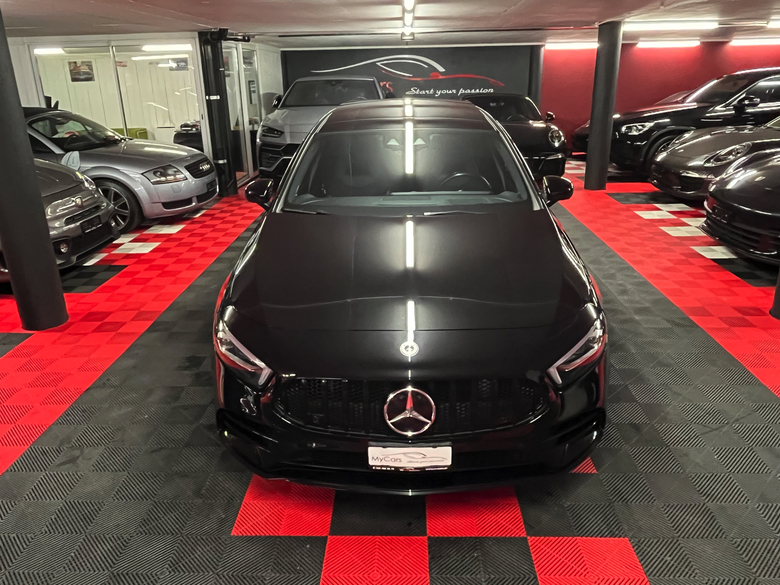 MERCEDES-BENZ A 250 AMG Line 7G-DCT