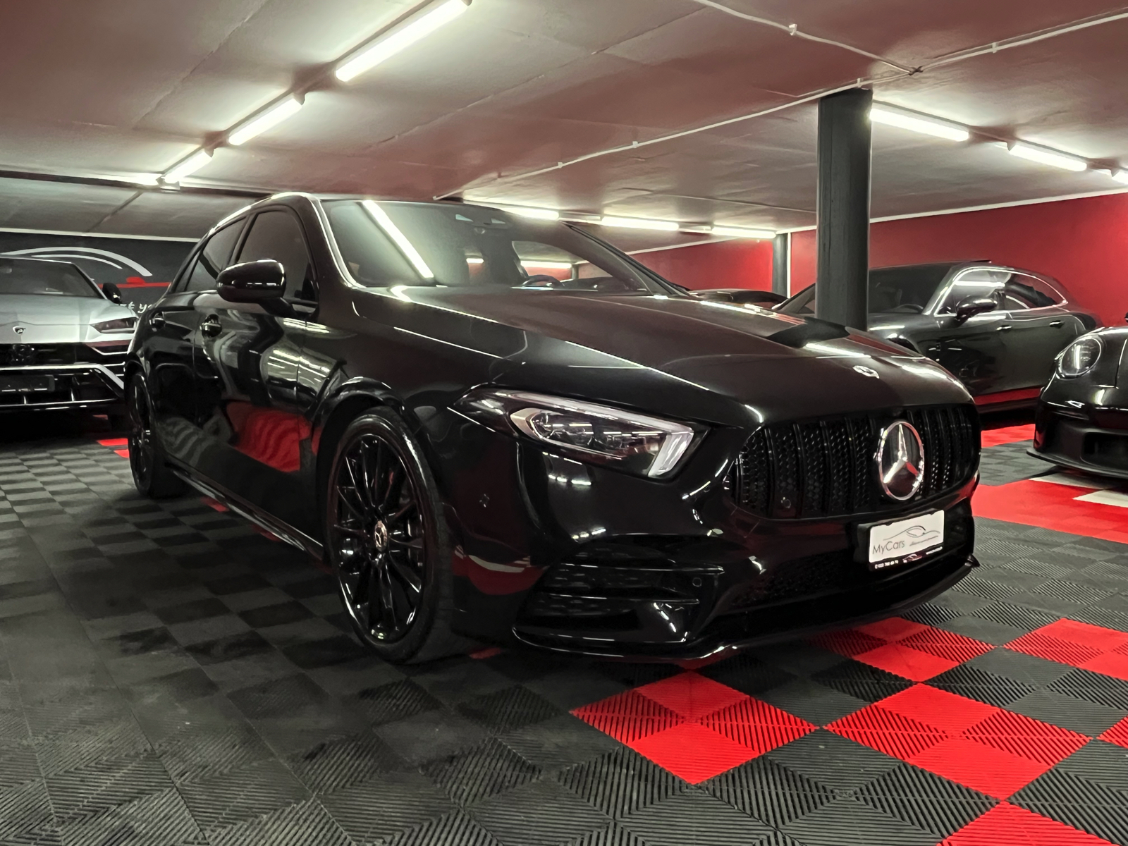 MERCEDES-BENZ A 250 AMG Line 7G-DCT