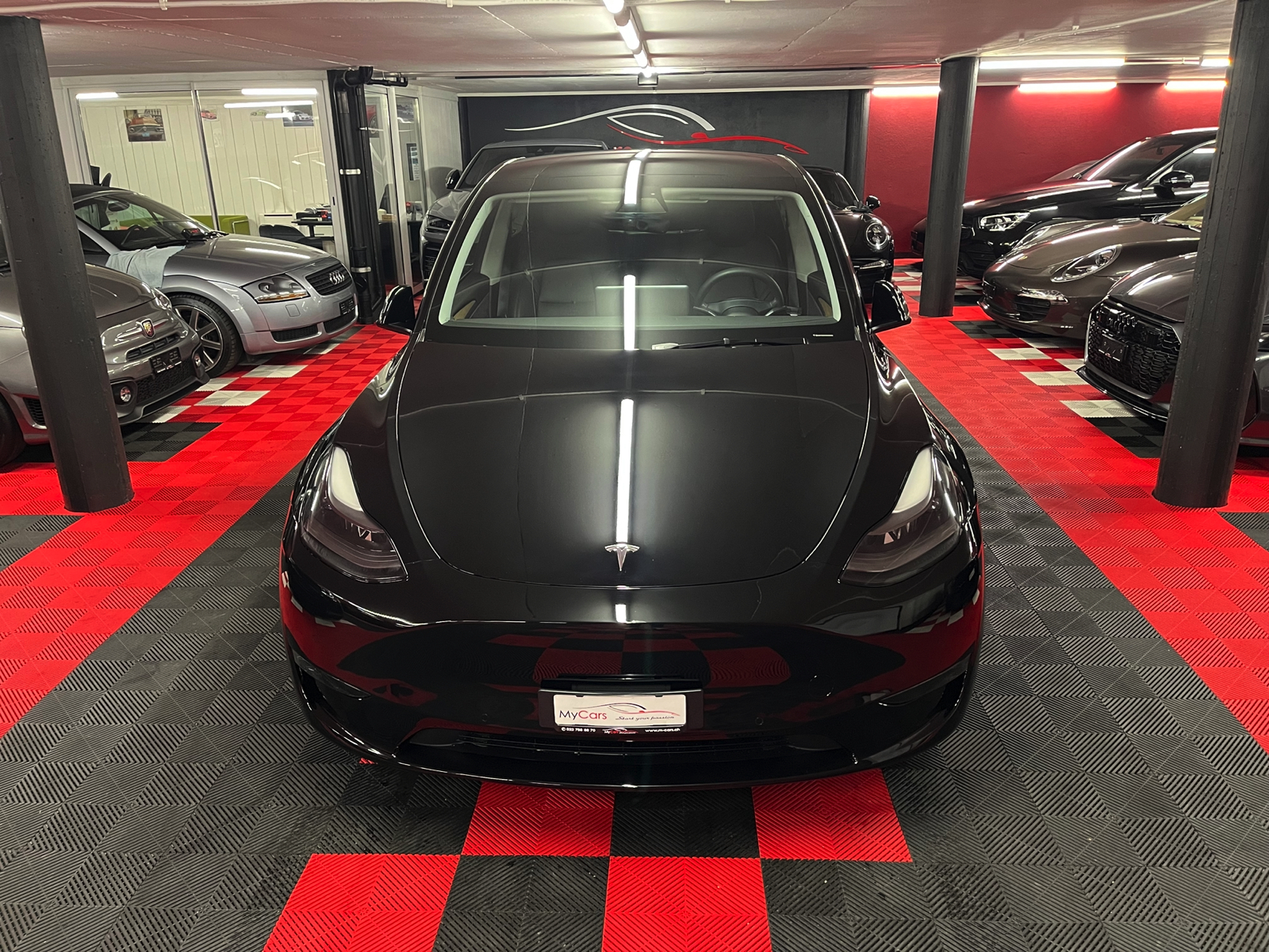 TESLA Model Y Long Range