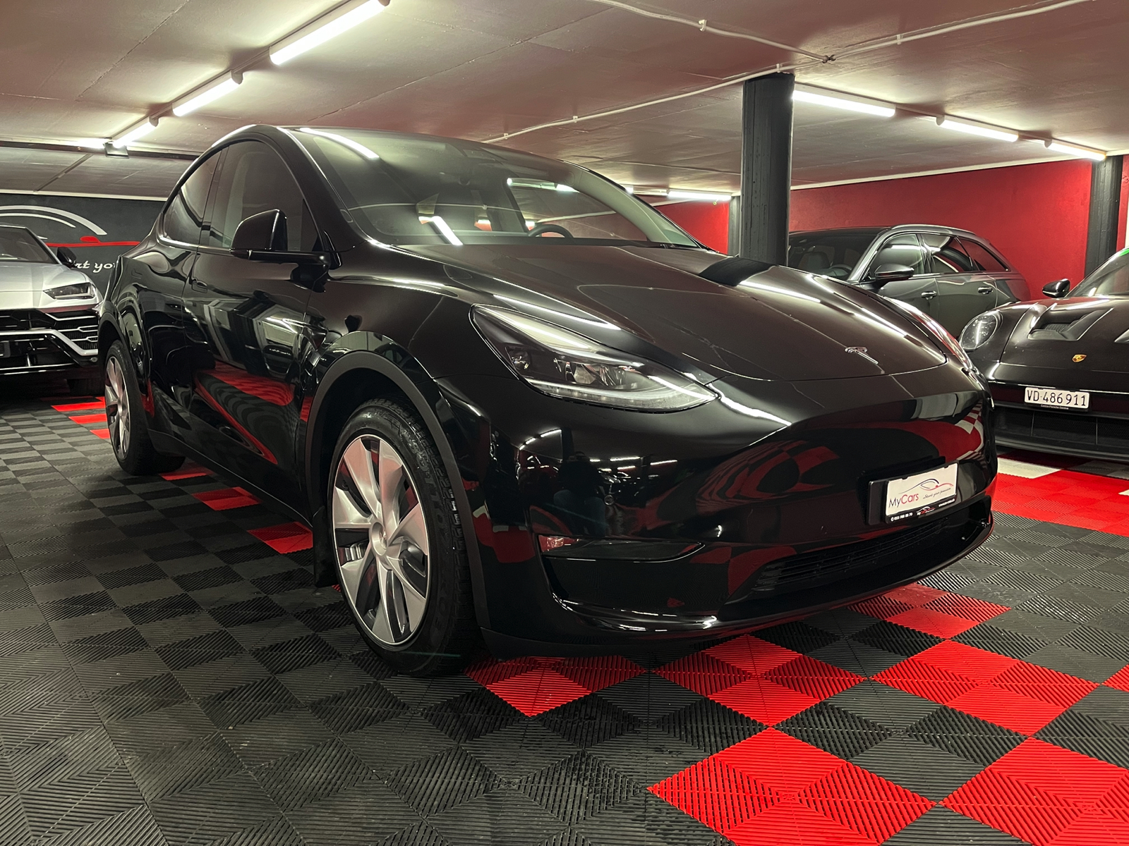 TESLA Model Y Long Range