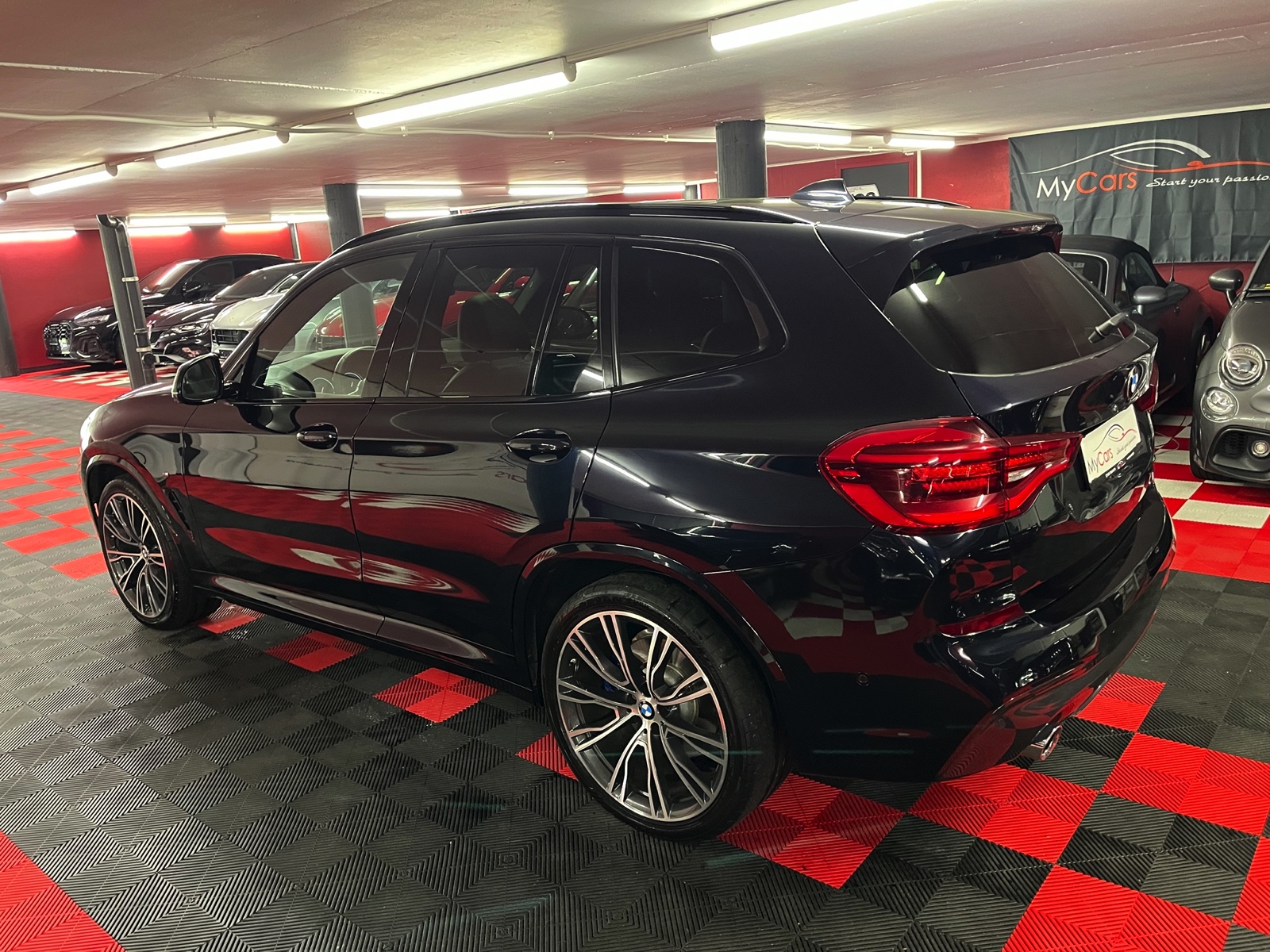 
								BMW X3 xDrive 30d M Sport Steptronic en plein écran									