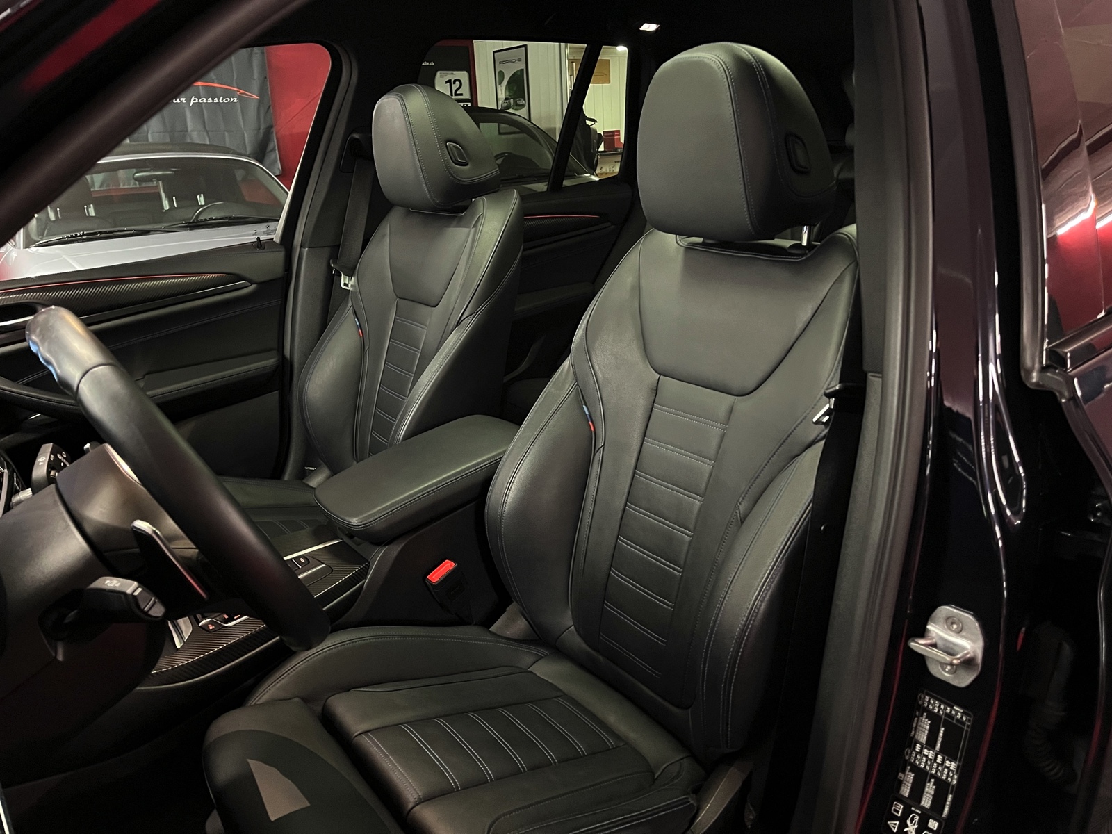 
								BMW X3 xDrive 30d M Sport Steptronic en plein écran									