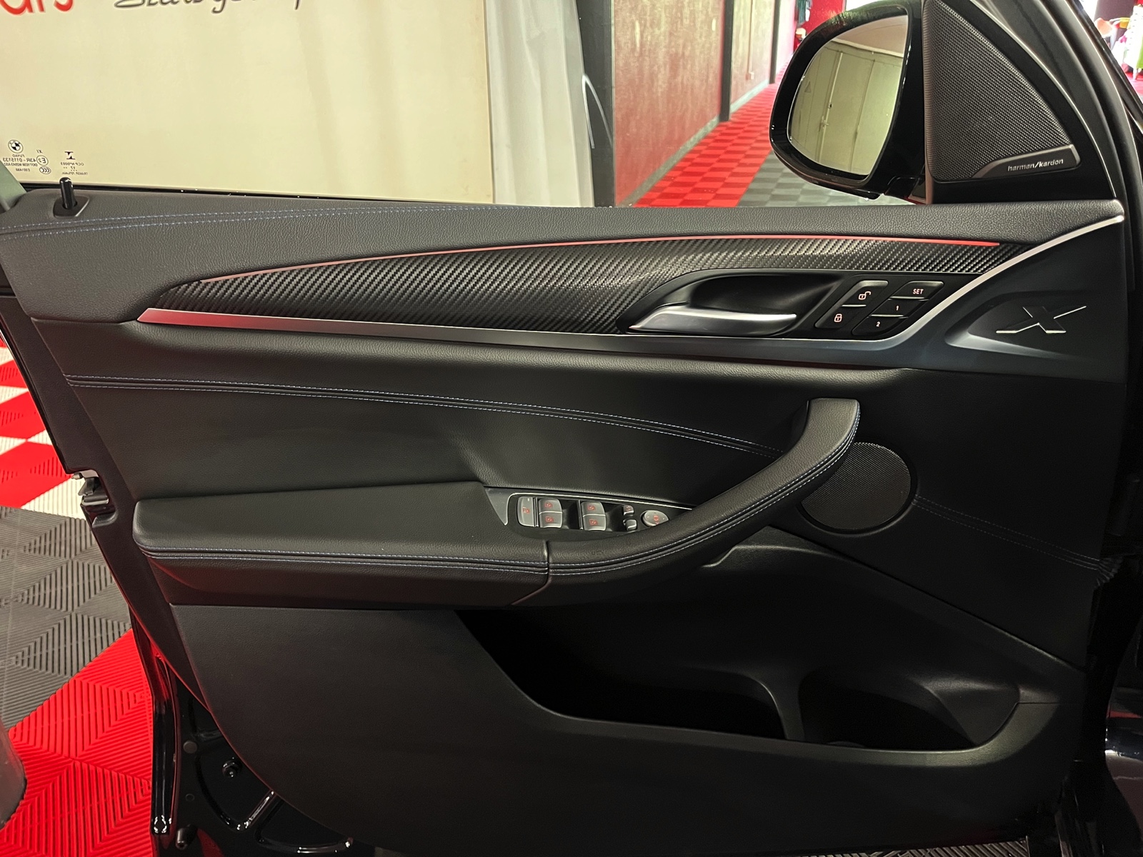 
								BMW X3 xDrive 30d M Sport Steptronic en plein écran									