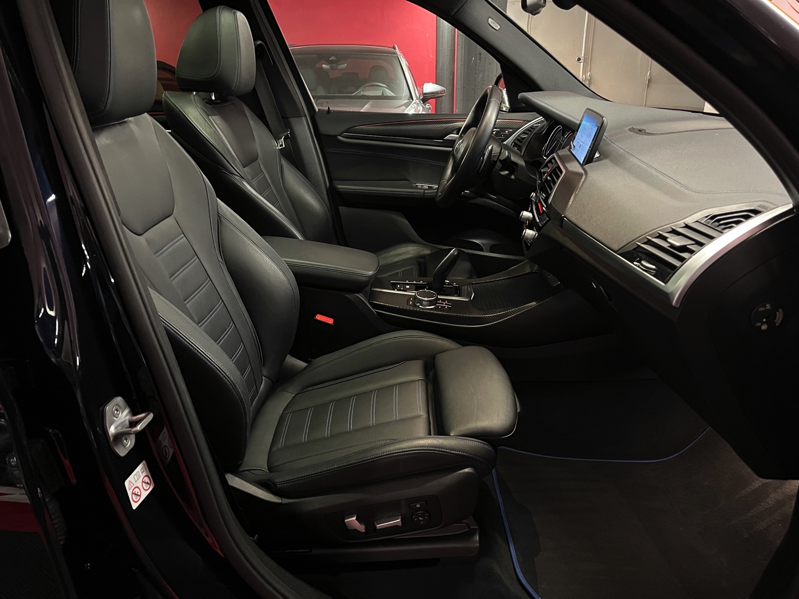 
								BMW X3 xDrive 30d M Sport Steptronic en plein écran									