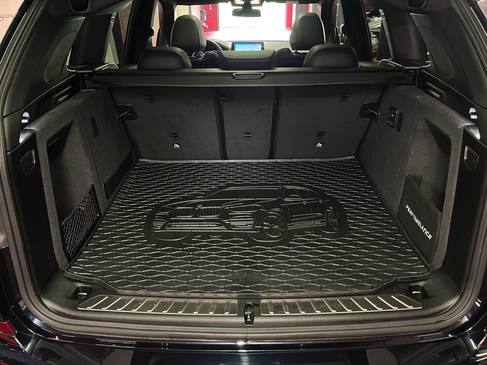 
								BMW X3 xDrive 30d M Sport Steptronic en plein écran									