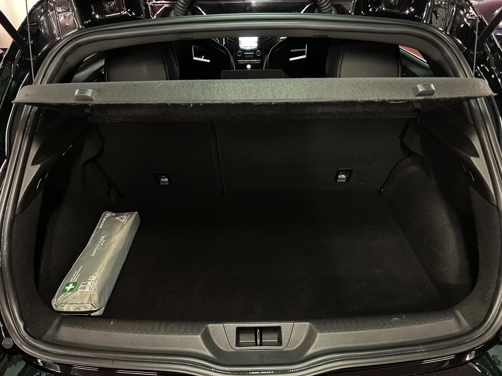 
								RENAULT Mégane Trophy 300 EDC en plein écran									