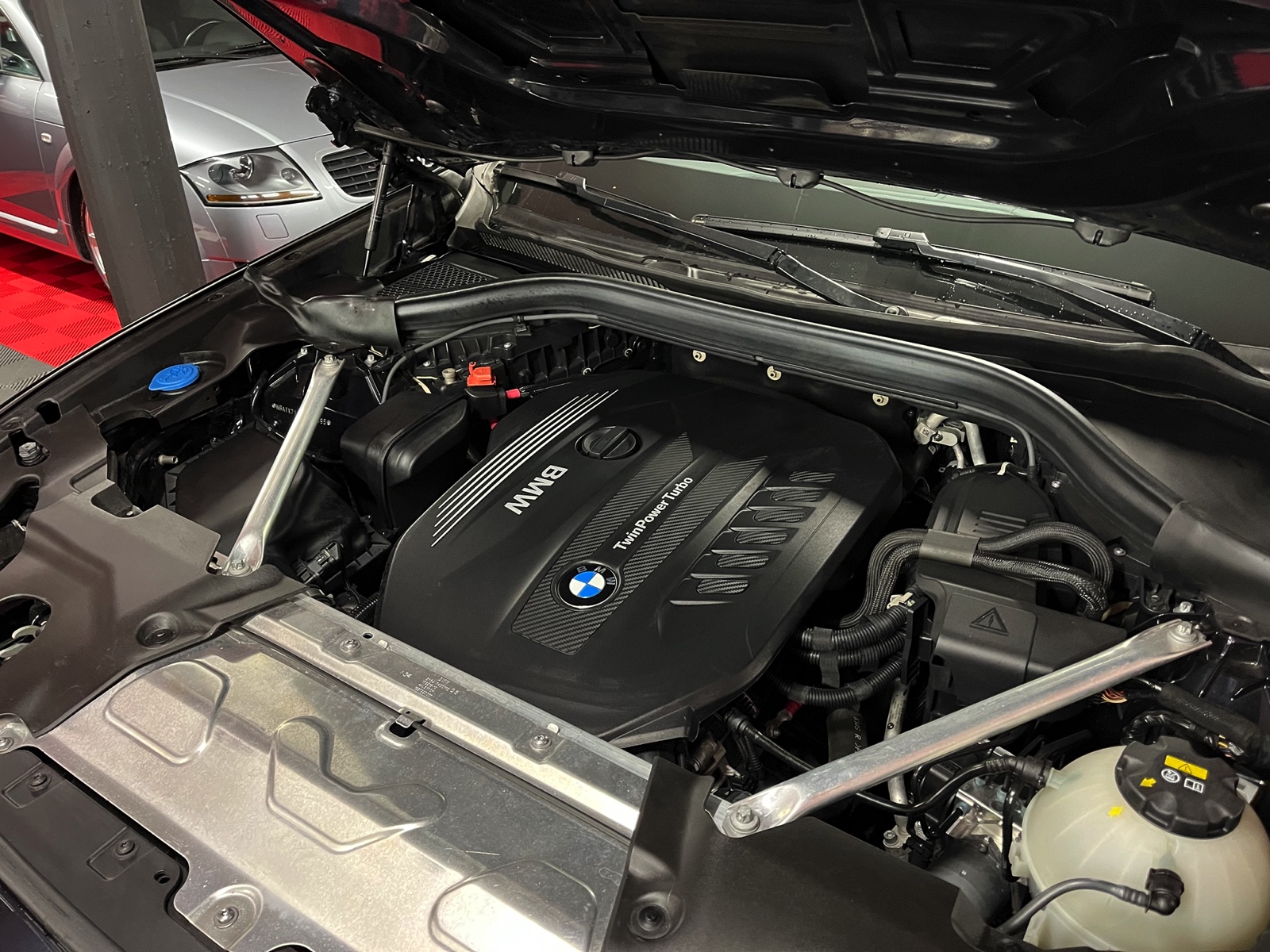 
								BMW X3 xDrive 30d M Sport Steptronic en plein écran									