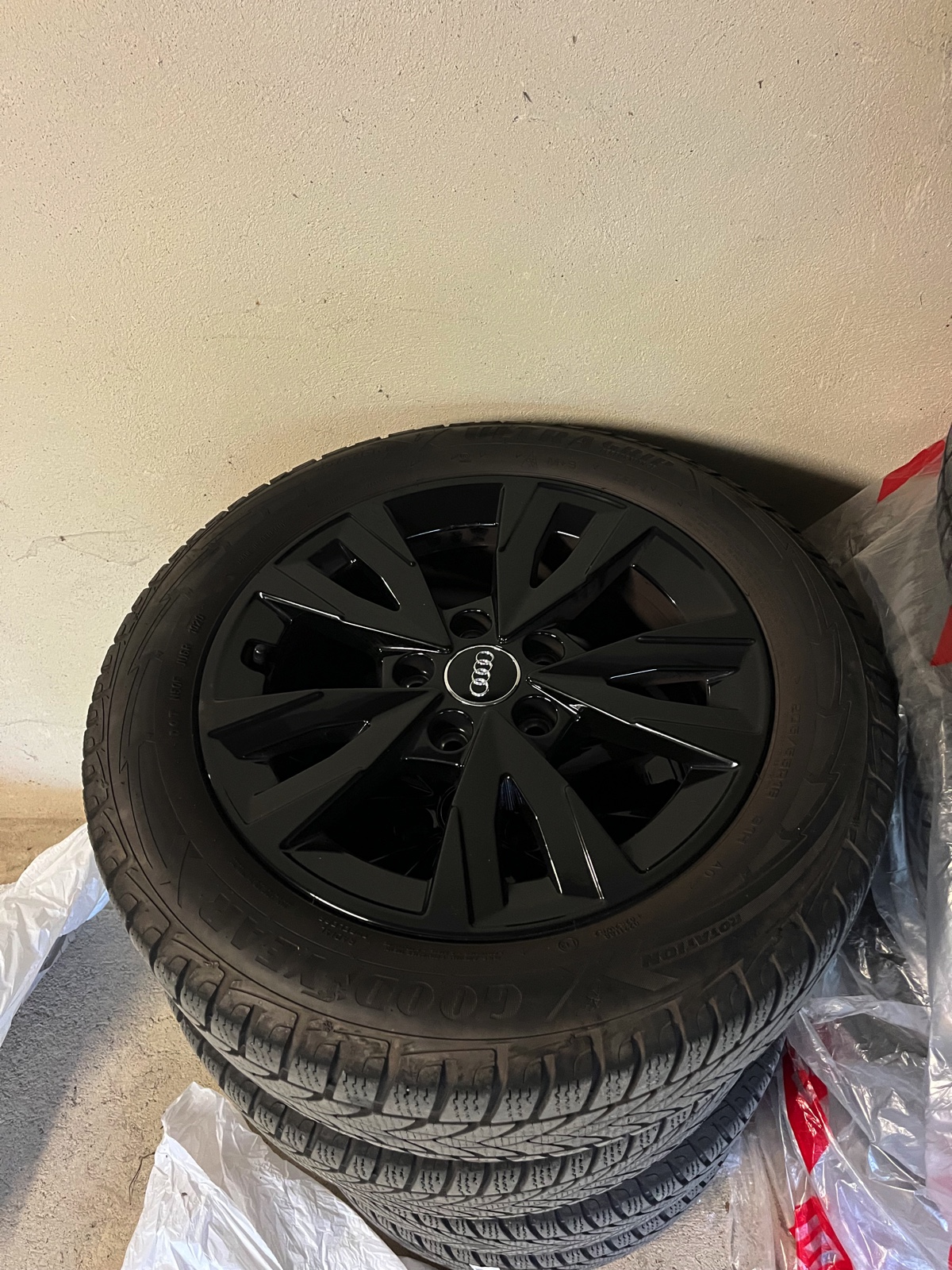 
								AUDI A3 Sportback 35 TFSI S line S-tronic en plein écran									