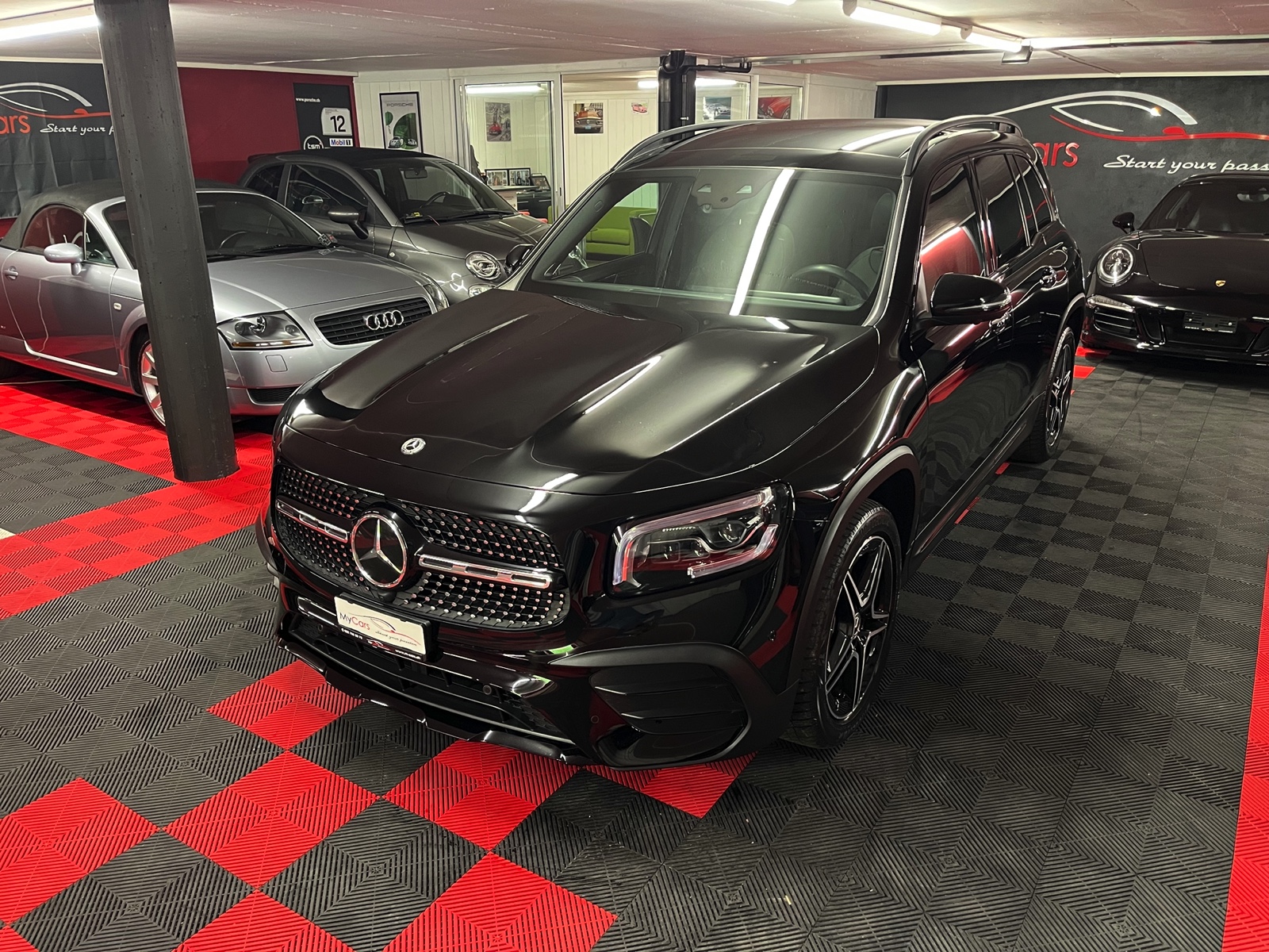 MERCEDES-BENZ GLB 250 4Matic AMG Line 8G-Tronic