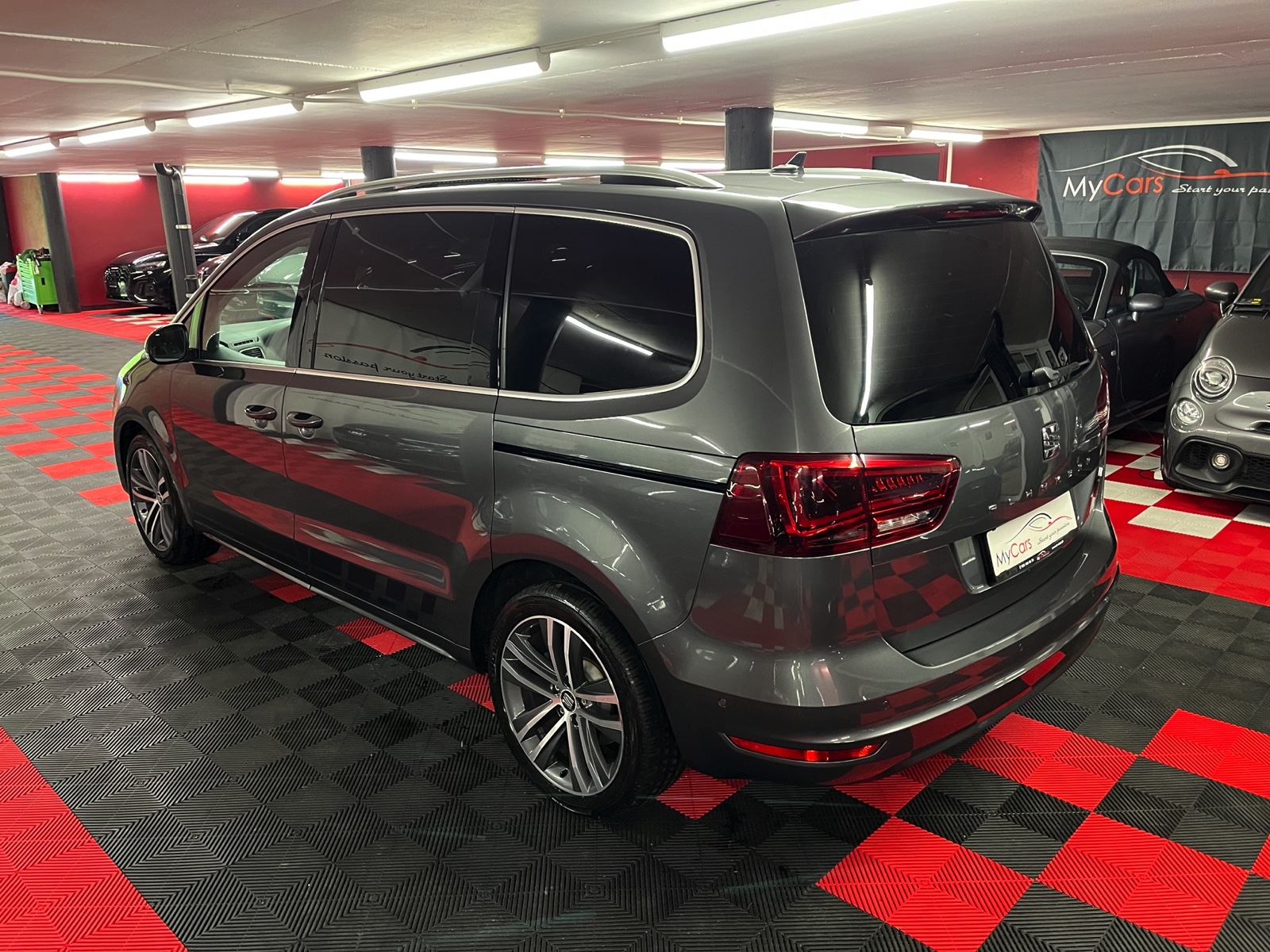 
								SEAT Alhambra 1.4 TSI FR Line DSG en plein écran									