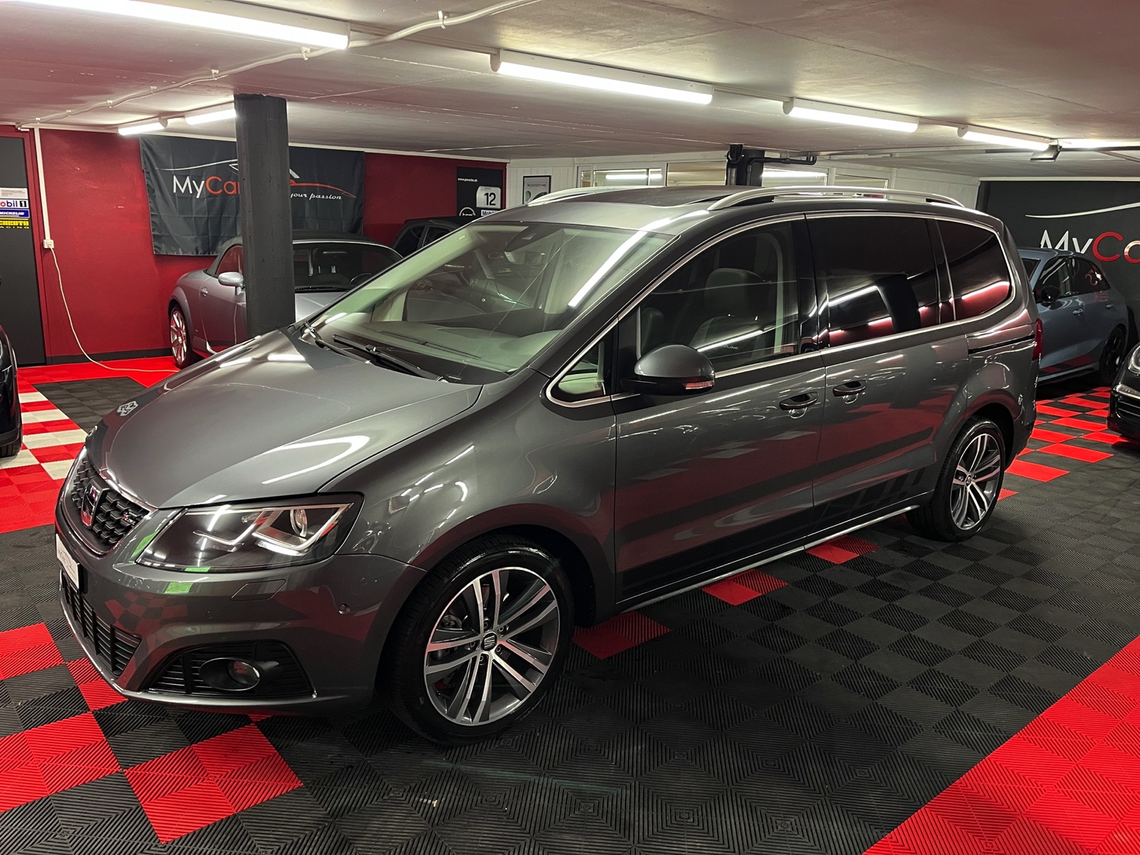 
								SEAT Alhambra 1.4 TSI FR Line DSG en plein écran									