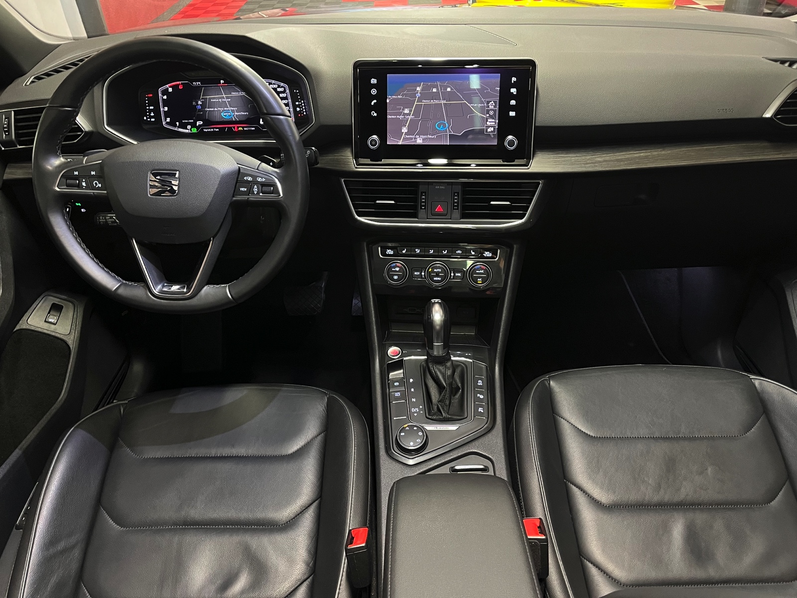 
								SEAT Tarraco 2.0 TDI CR Xcellence 4Drive DSG en plein écran									