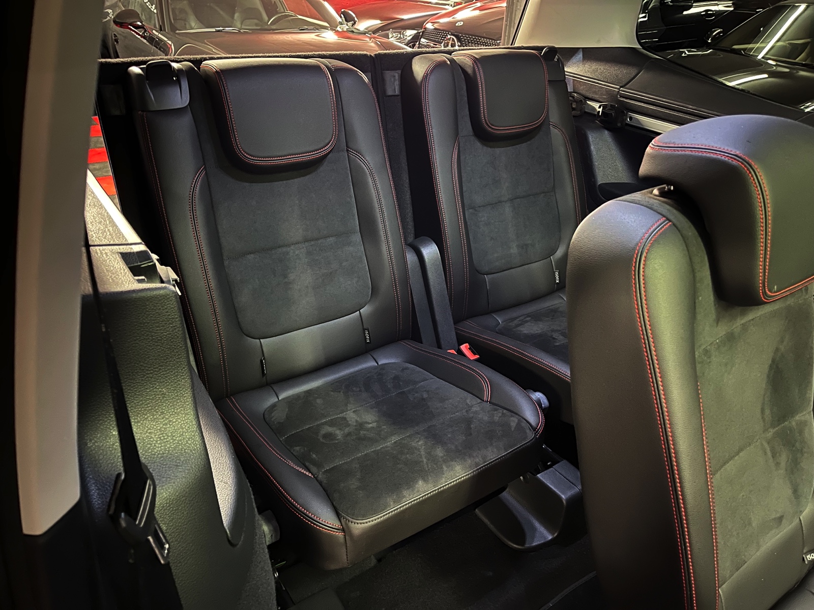 
								SEAT Alhambra 1.4 TSI FR Line DSG en plein écran									