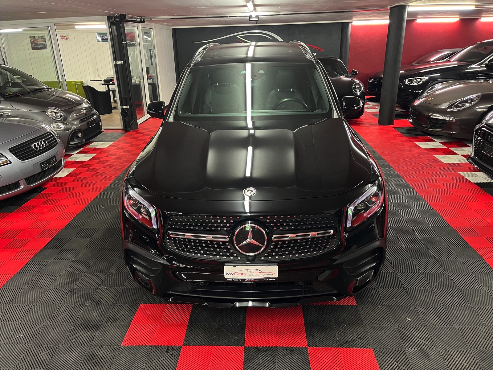 MERCEDES-BENZ GLB 250 4Matic AMG Line 8G-Tronic