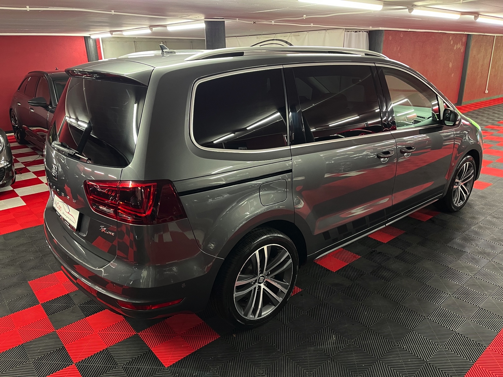 
								SEAT Alhambra 1.4 TSI FR Line DSG en plein écran									