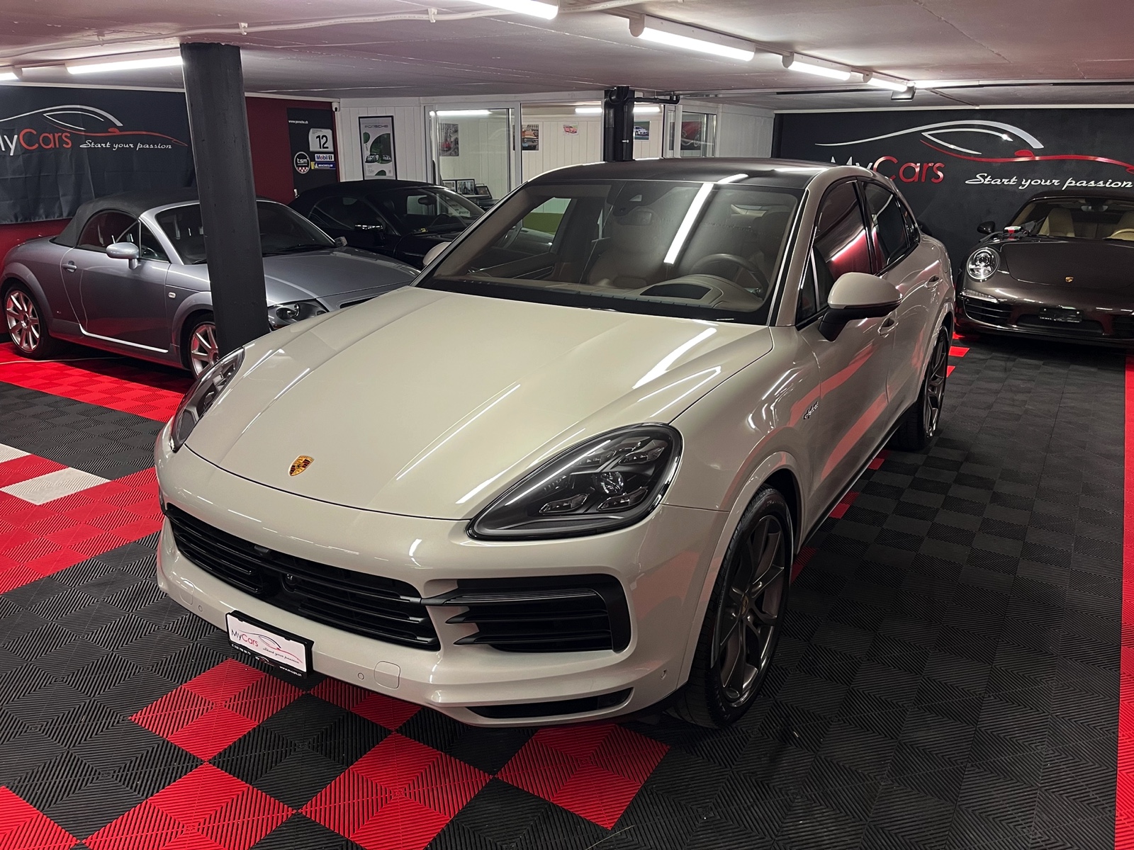 PORSCHE Cayenne Coupé E-Hybrid