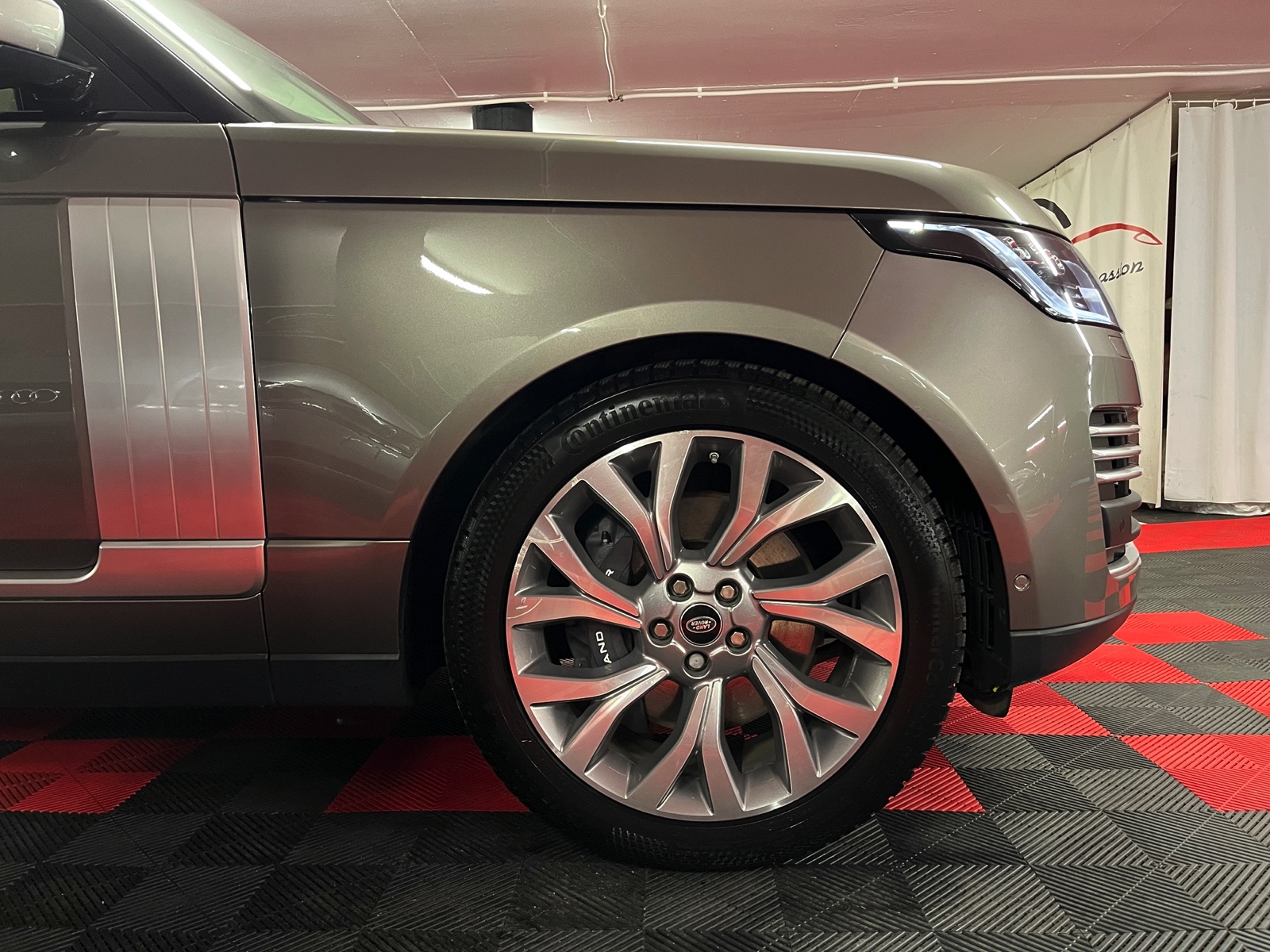 
								LAND ROVER Range Rover 2.0 Si4 P400e PHEV Autobiography Automatic en plein écran									