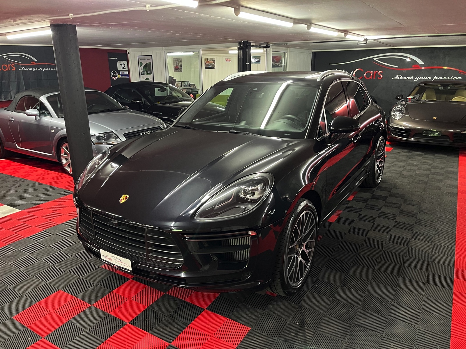 PORSCHE Macan Turbo PDK