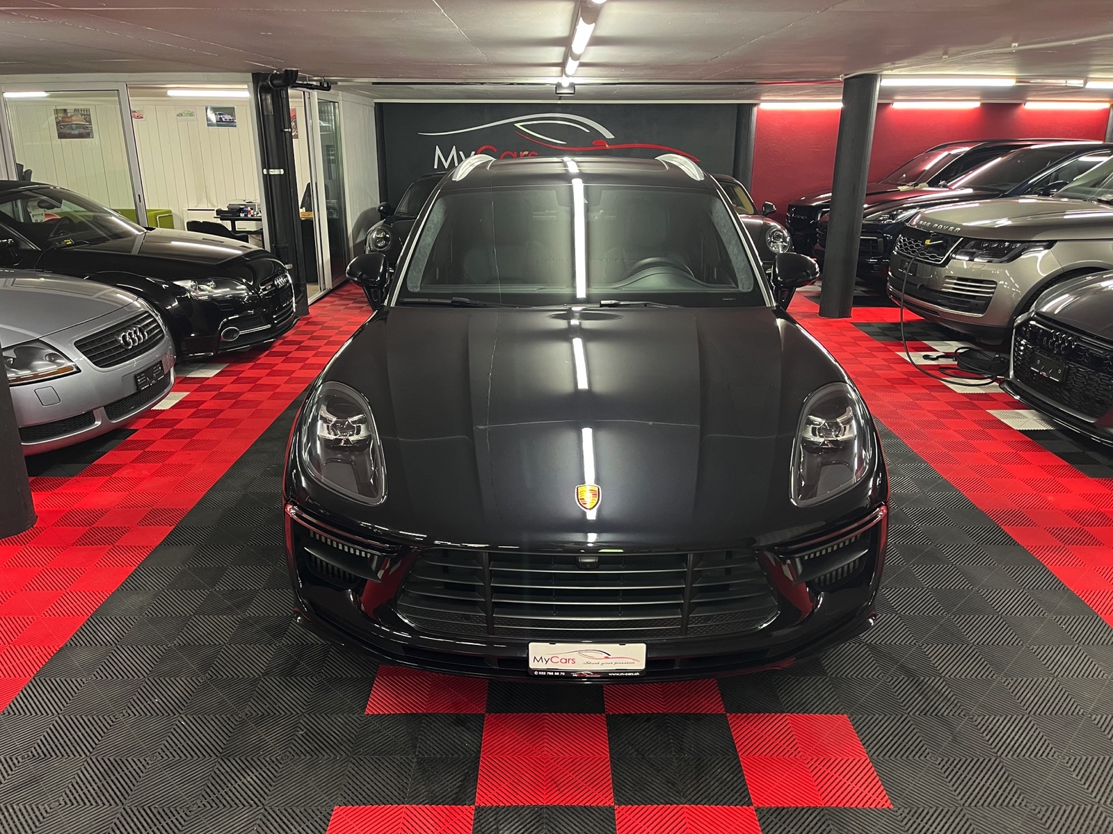 PORSCHE Macan Turbo PDK