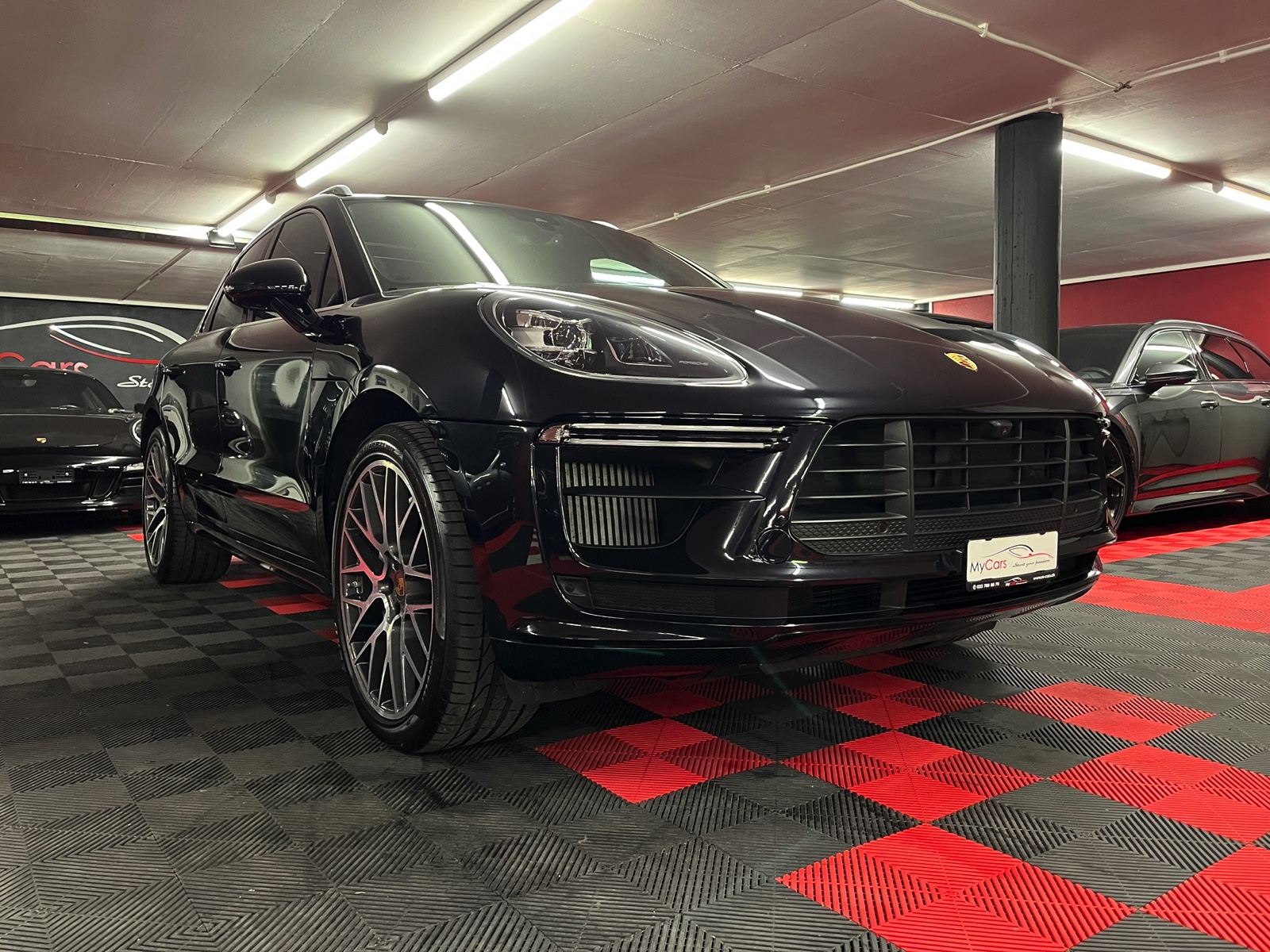 PORSCHE Macan Turbo PDK