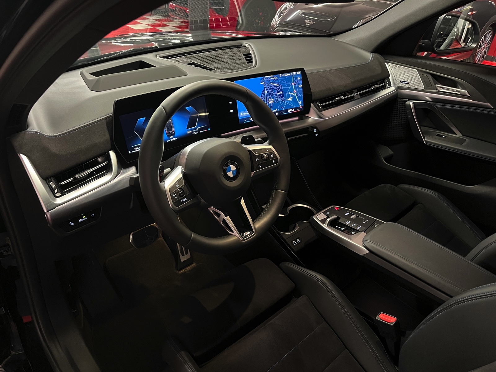 
								BMW X2 xDrive 20d 48V M Sport en plein écran									