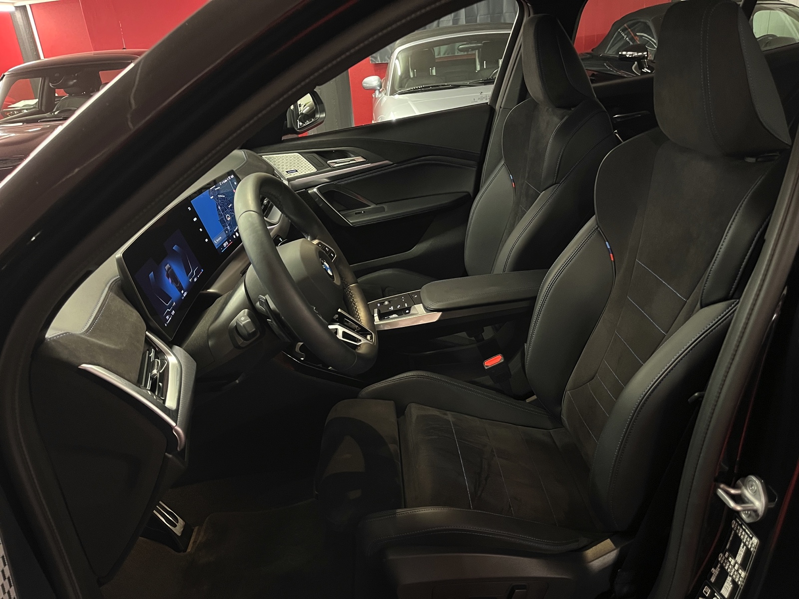 
								BMW X2 xDrive 20d 48V M Sport en plein écran									