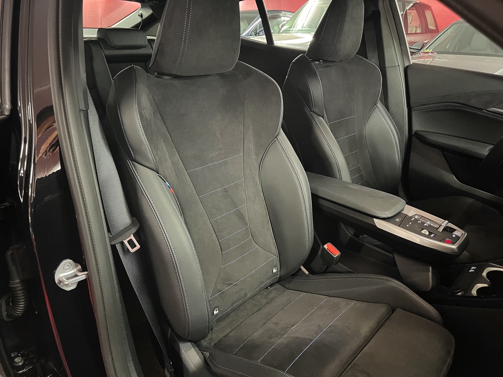 
								BMW X2 xDrive 20d 48V M Sport en plein écran									