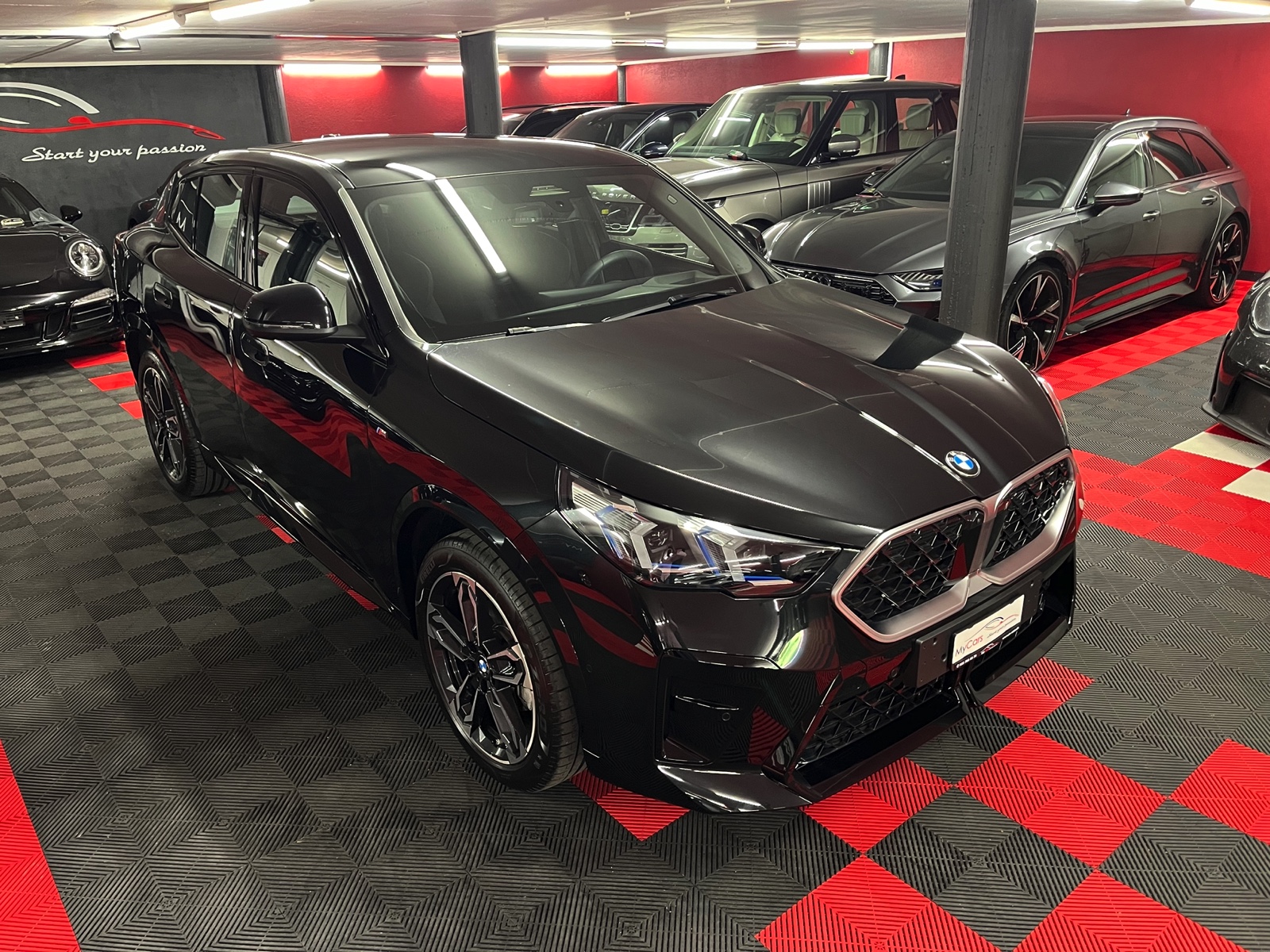 
								BMW X2 xDrive 20d 48V M Sport en plein écran									