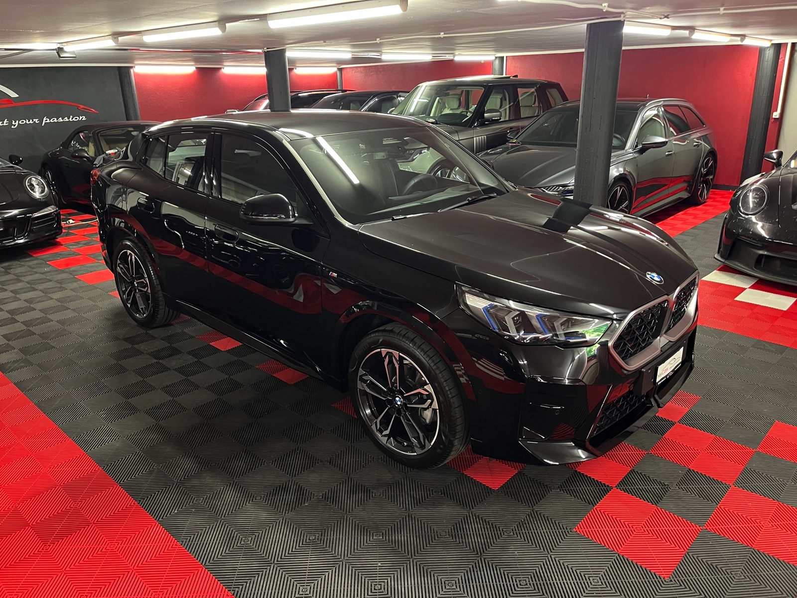 
								BMW X2 xDrive 20d 48V M Sport en plein écran									
