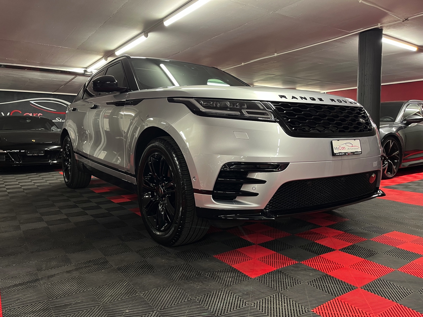 LAND ROVER Range Rover Velar R-Dynamic P 250 SE Automatic