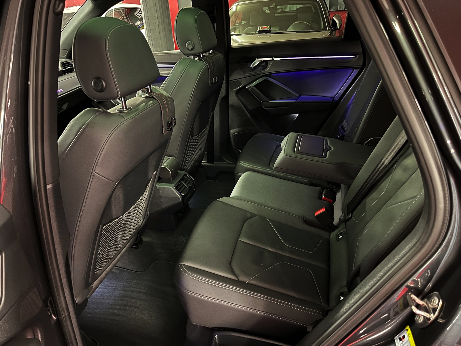 
								AUDI Q3 45 TFSI S line quattro S-tronic en plein écran									